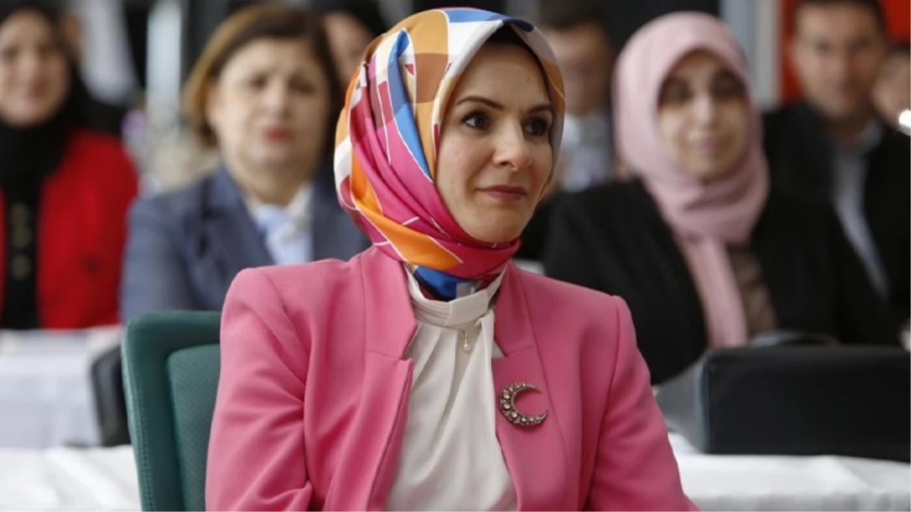Mahinur Özdemir Göktaş'ın Bakan Olması Belçika Basınında Geniş Yankı Uyandırdı