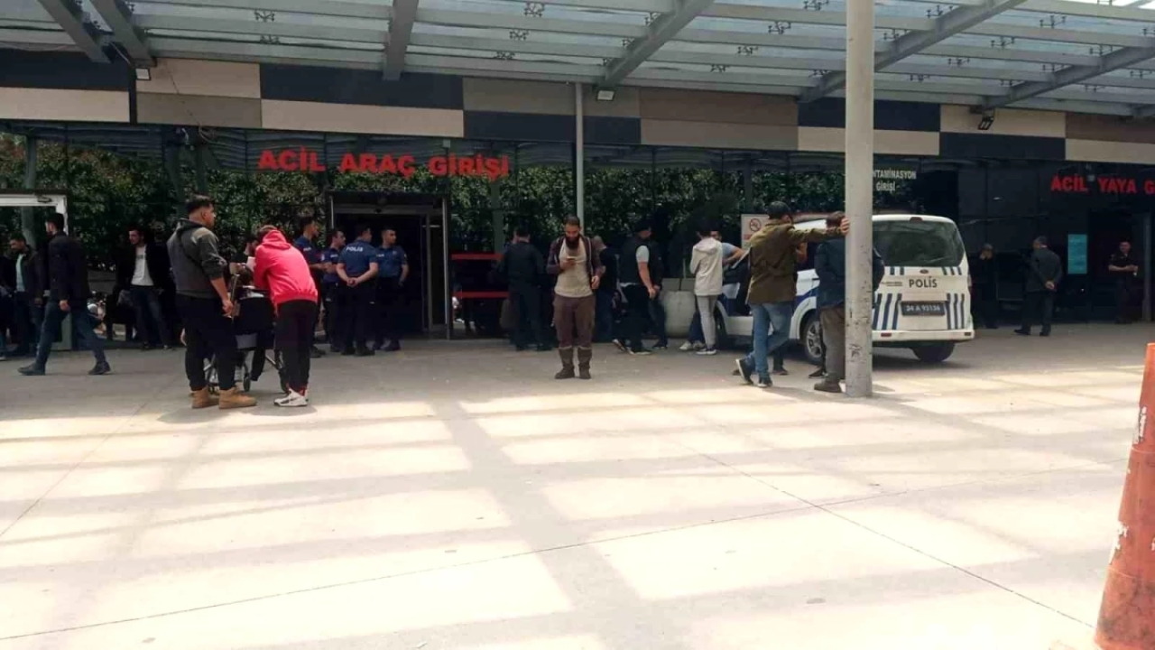 Tuzla'da Tersanede İşçi Denize Düştü, Hayatını Kaybetti