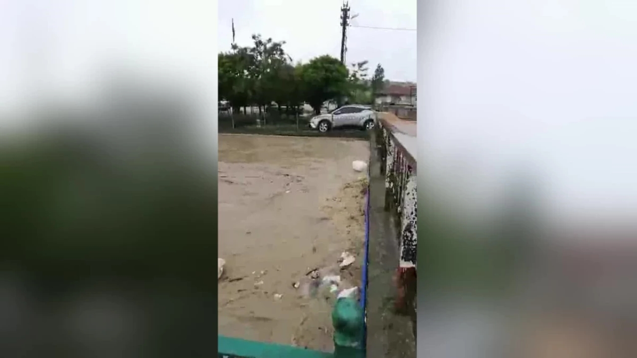 Samsun'un Ladik ilçesinde sel felaketi: Bir kişi hayatını kaybetti, hayvanlar telef oldu