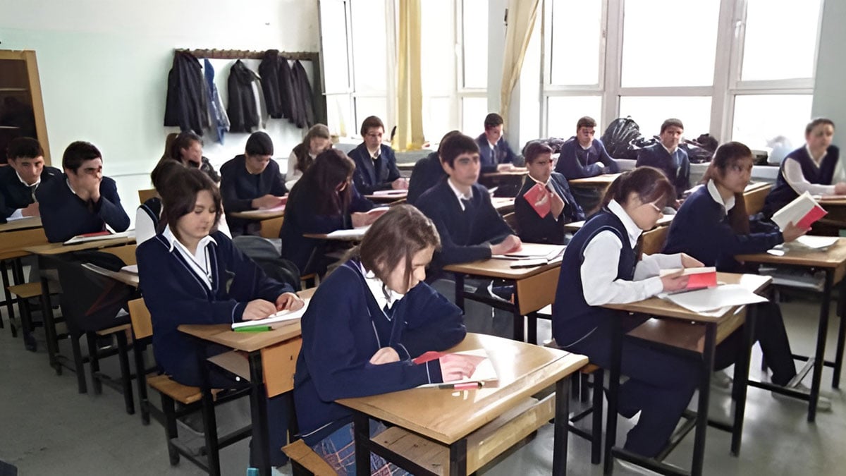 Bu illerde ve ilçelerde okullar tatil edildi! Bakan Yerlikaya açıkladı: İşte nedeni...