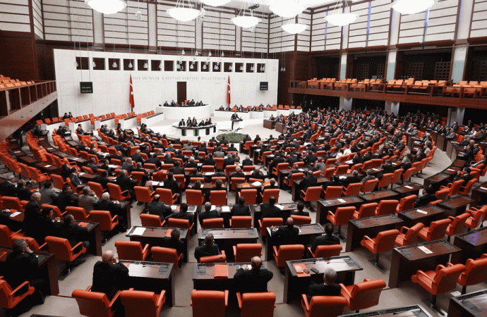 CHP’den FETÖ hamlesi! Siyasi ayağı araştırılsın
