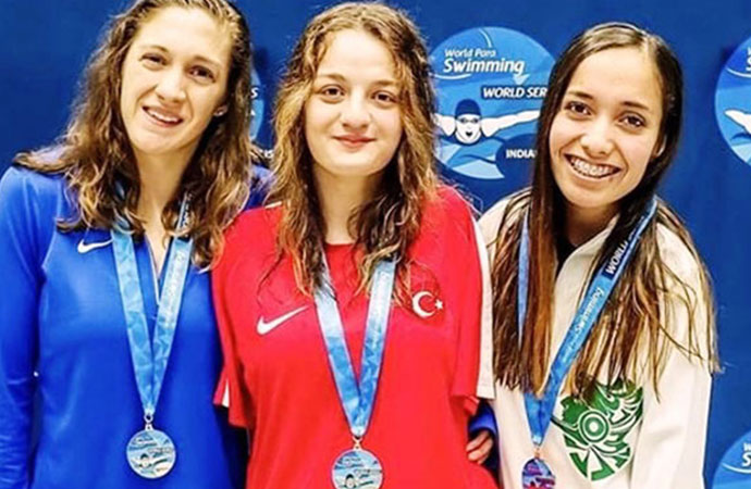 Sümeyye Boyacı'dan ABD'de altın madalya
