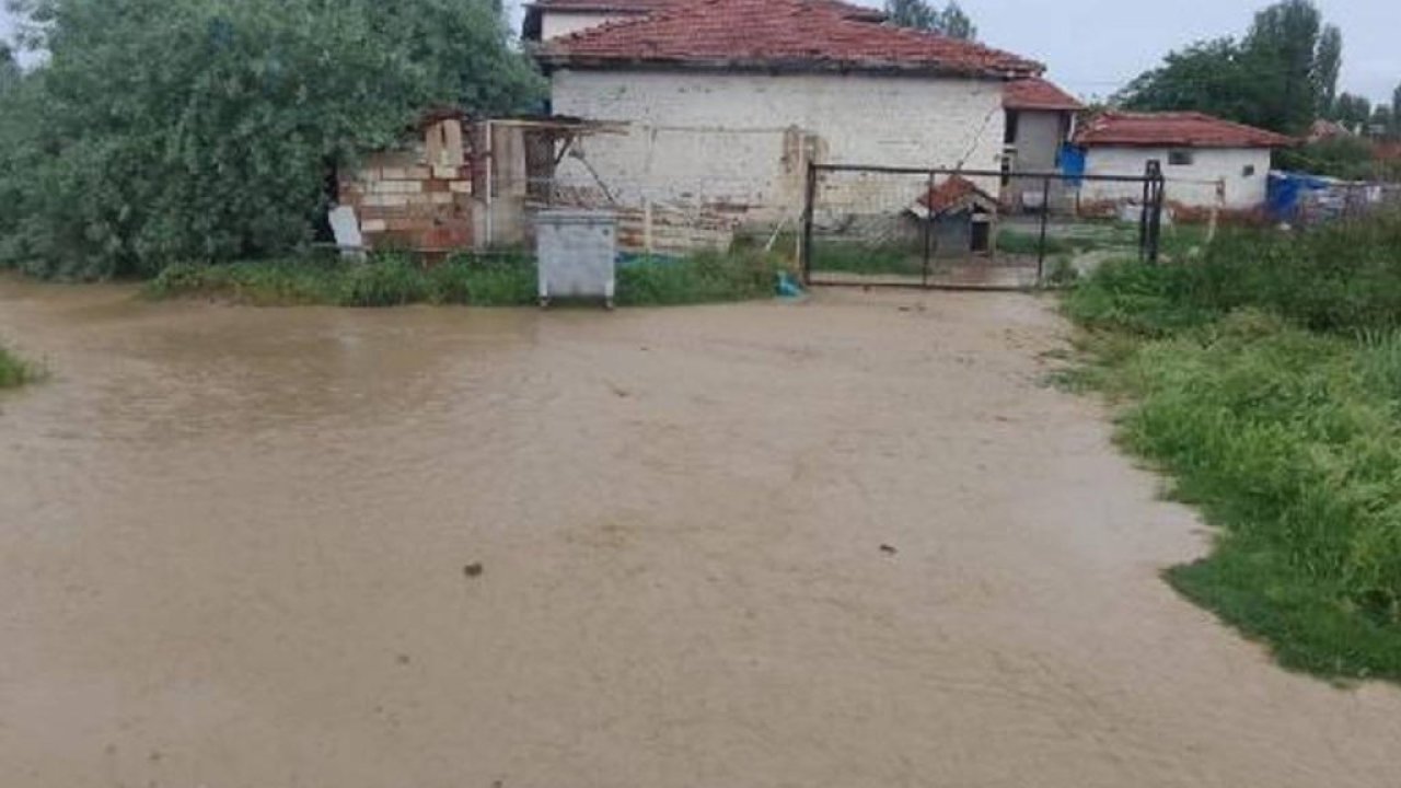 Çorum'da sağanak sele neden oldu