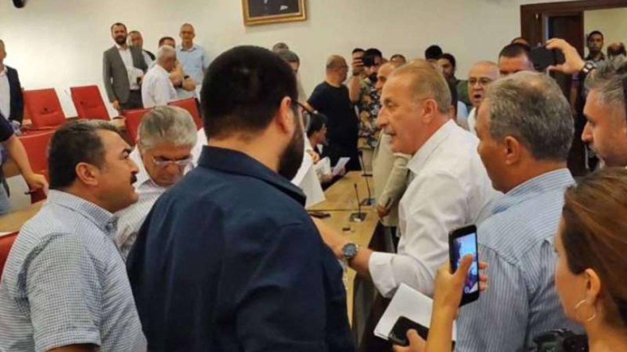 Didim Belediye Başkanı ile AK Partili meclis üyesi arasında gerginlik