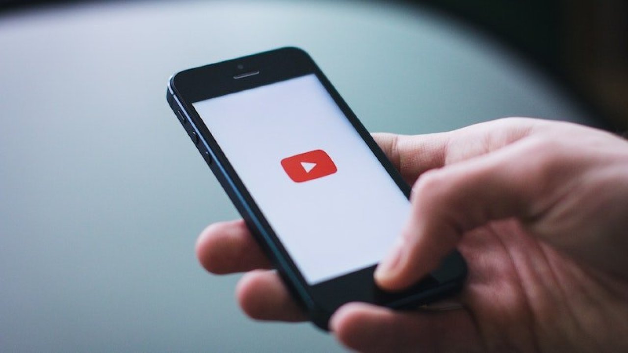 YouTube 'para kazanma' koşullarını değiştirdi