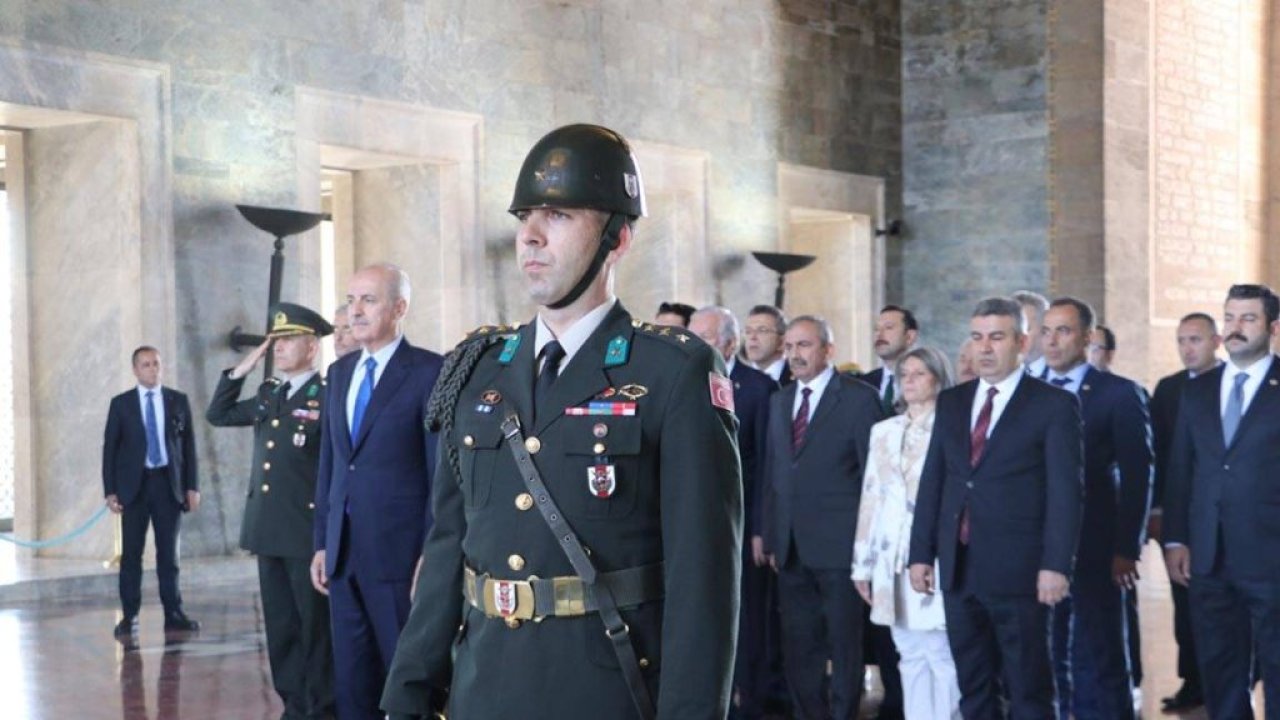 TBMM Başkanı Kurtulmuş, Anıtkabir'i ziyaret etti