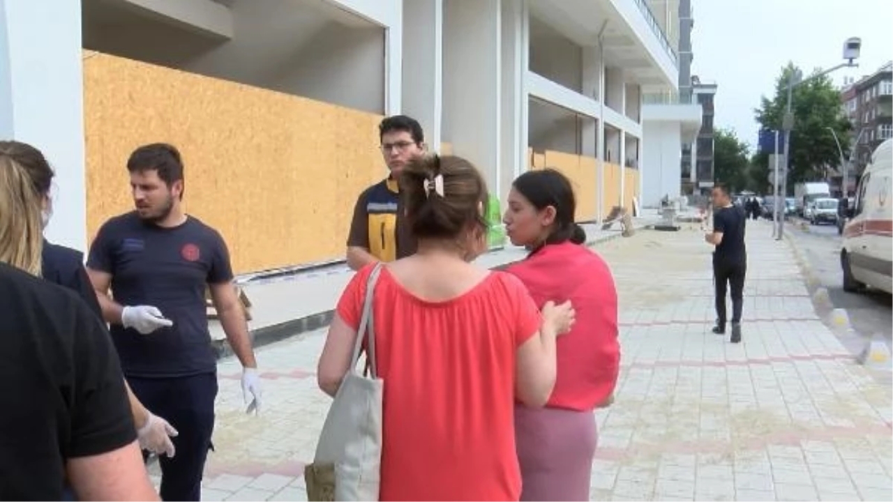Zeytinburnu'nda Tramvay ve Kamyon Çarpıştı: Yaralılar Var