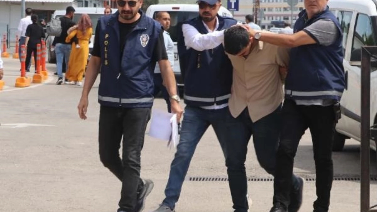 Gaziantep'te Boşandığı Eşini ve Kayınpederini Öldüren Şahıs Adliyeye Sevk Edildi