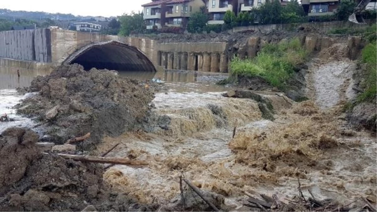 Sakarya'da sağanak hayatı olumsuz etkiledi
