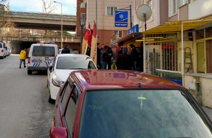 Babasının beylik tabancasıyla oynarken kendini vurdu