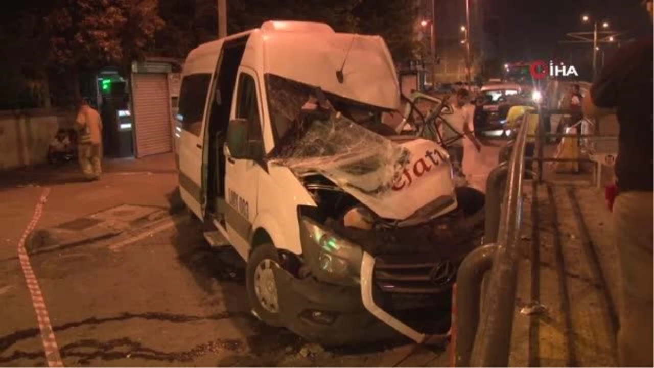 Sağmalcılar'da Servis Aracı Kaza Yaptı: 1 Yaralı