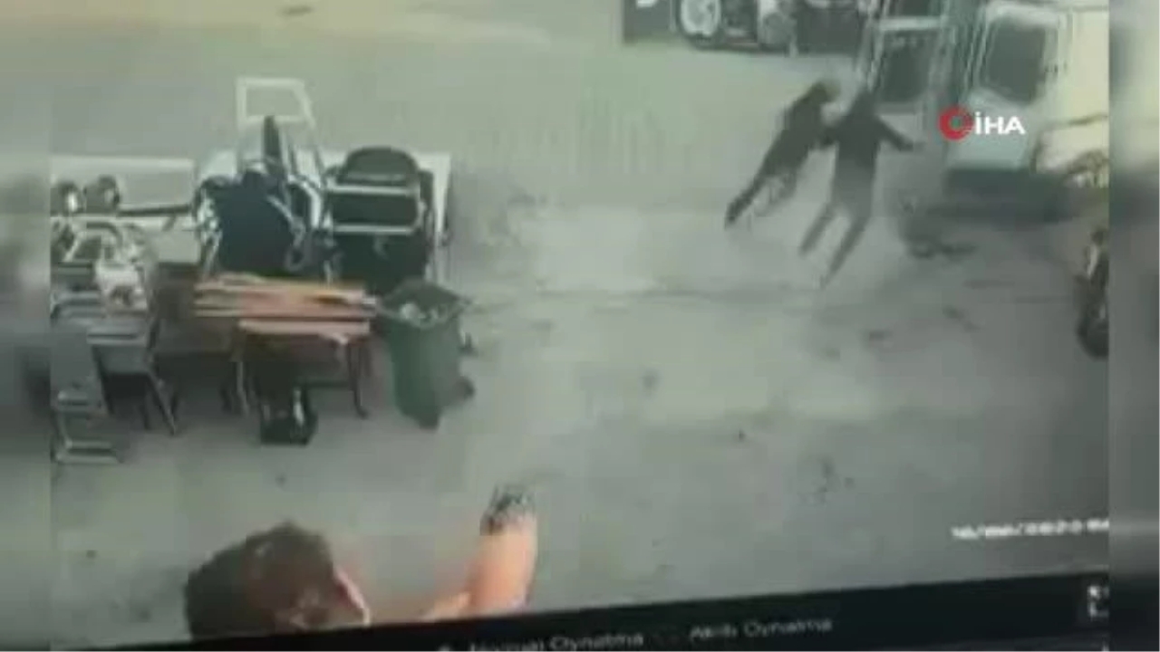 Çatalca'da işyerine giren şüphelilere kurşun yağdırdı: 2 yaralı