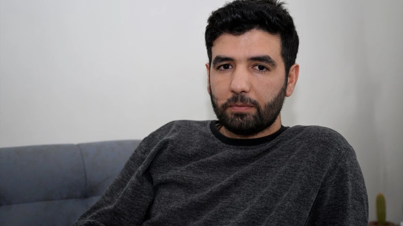 Keçiören'de sel sırasında aracında mahsur kalan kişi ölümden döndü