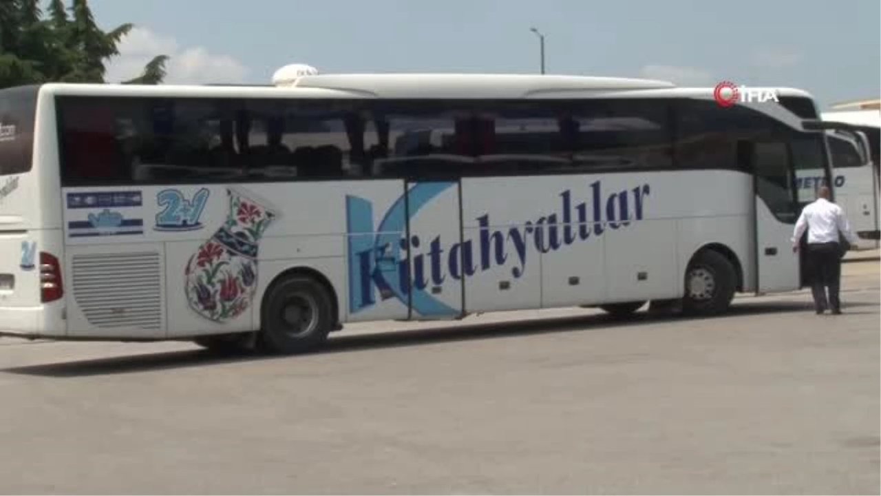 Bursa Otobüs Terminali'nde Bayram Yoğunluğu