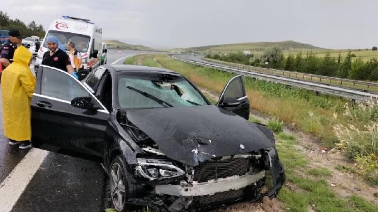 Pilot Saygın Doğan, Otoyolda Fırlayan Taşın İsabet Etmesi Sonucu Hayatını Kaybetti