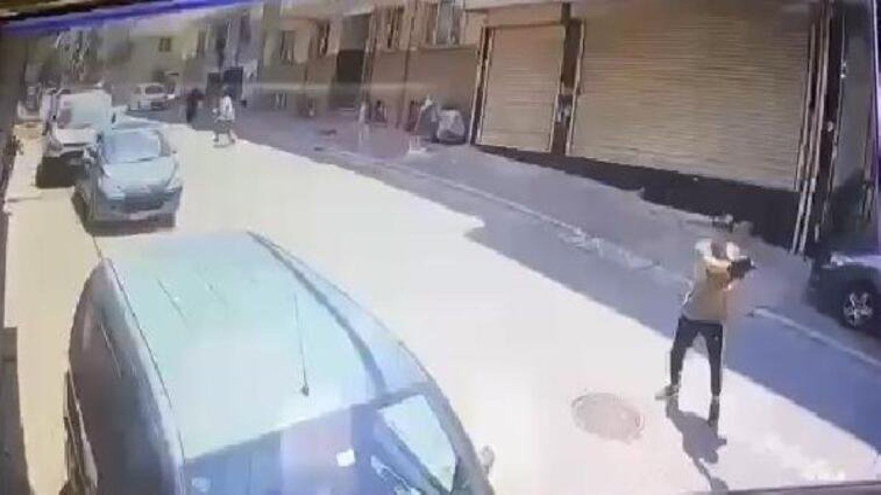 Tacize uğradığını söyleyen kadını korumak isterken öldürüldü
