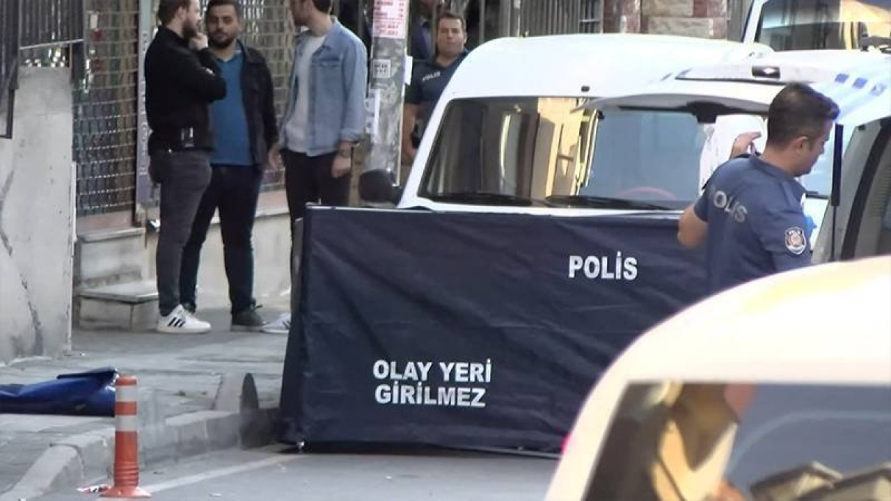 Bağcılar'da annesinin kafasını kesip balkondan sokağa atan kişi hâkim karşısında: Dönem dönem hastalığım oluyo