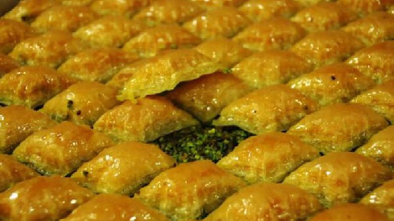 BAKLAVA KİMİN ARAŞTIRMASI: Yunanların yüzde 62,7'si Türklerin ise yüzde 95,4'sü baklava 'bizim' diyor