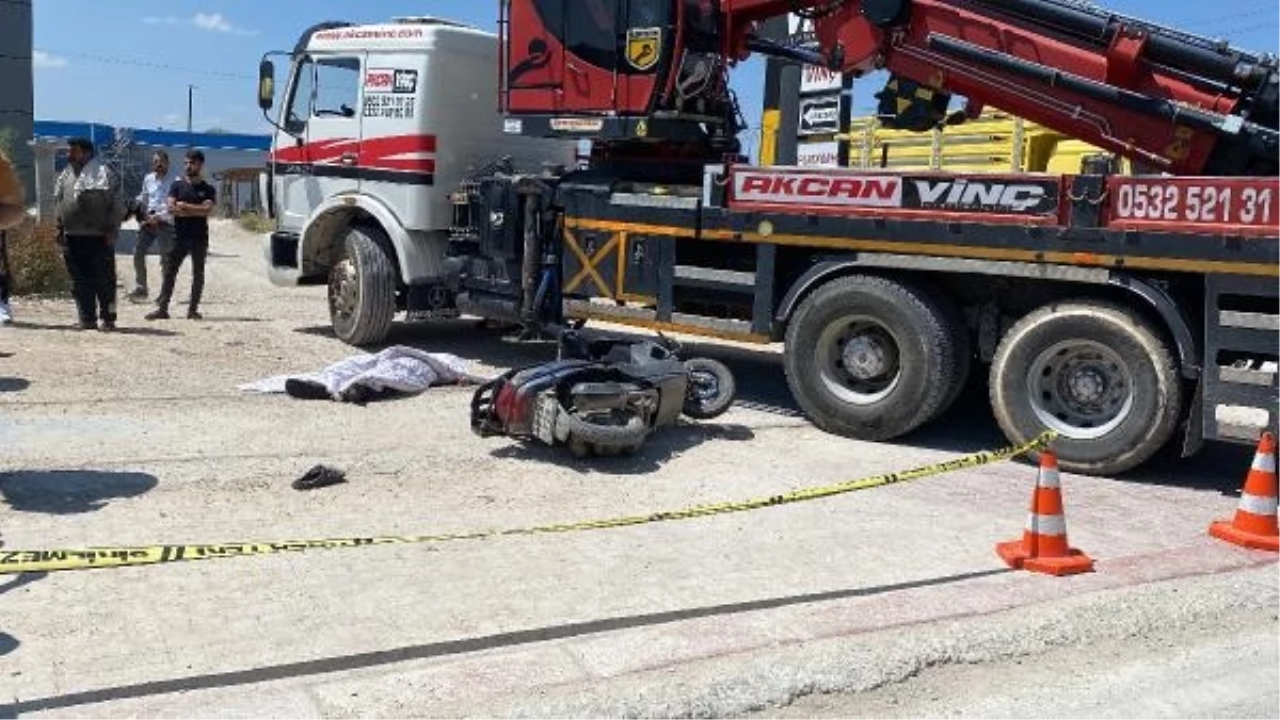 Konya'da Bisiklet Yolunda Motosiklet Kazası: 1 Ölü