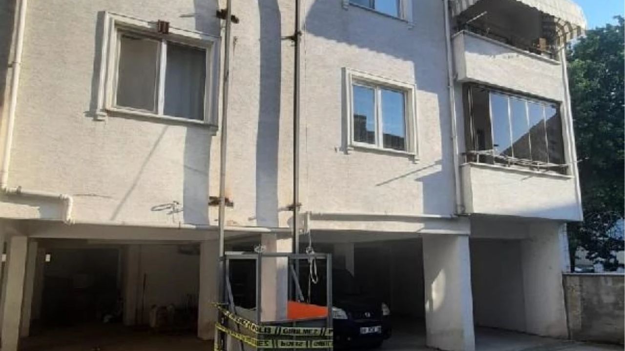 Bursa'da seyyar asansör kazası: 2 ölü, 2 yaralı