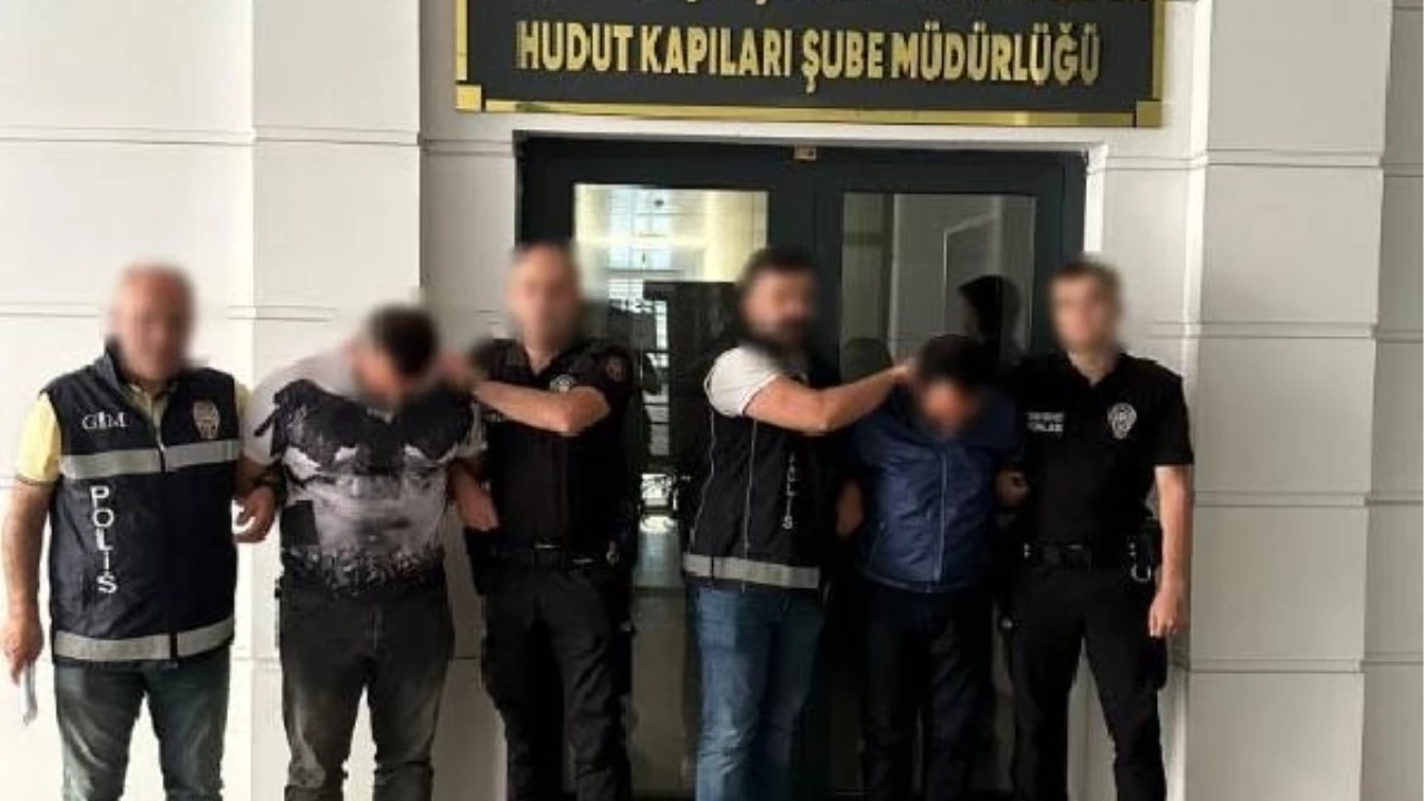 İzmit'te 13 kaçak göçmen yakalandı, 2 organizatör tutuklandı