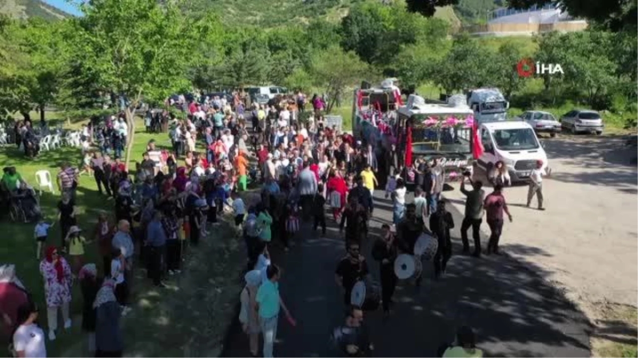 Isparta'da unutulmaya yüz tutmuş kurban indirme geleneği yeniden yaşatılıyor
