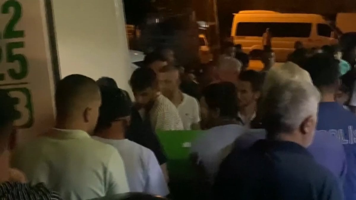 Geçici olarak babasına taşınmıştı: Baba, oğlunu boğazından bıçakladı