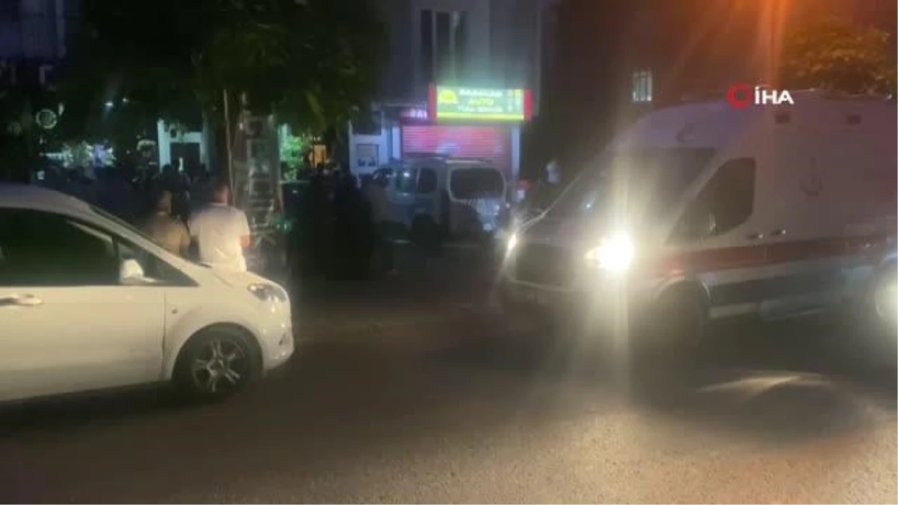 Kocaeli'de Baba, Oğlunu Boğazından Bıçaklayarak Öldürdü