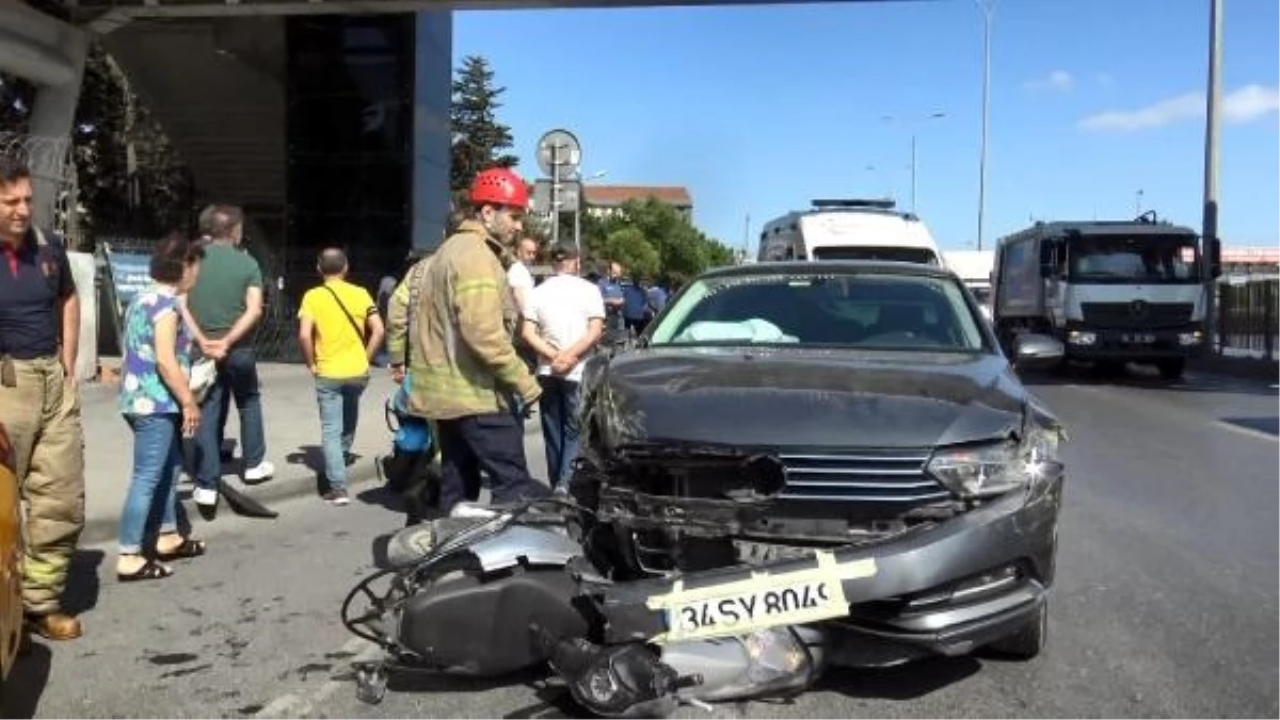 Avcılar'da Zincirleme Kaza: 2 Yaralı