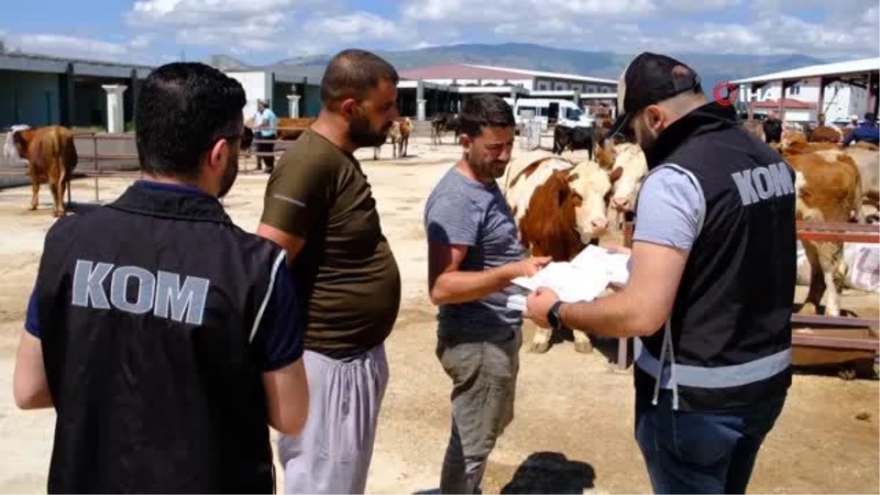 Erzincan polisinden kurban satıcılarına 'sahte para' uyarısı