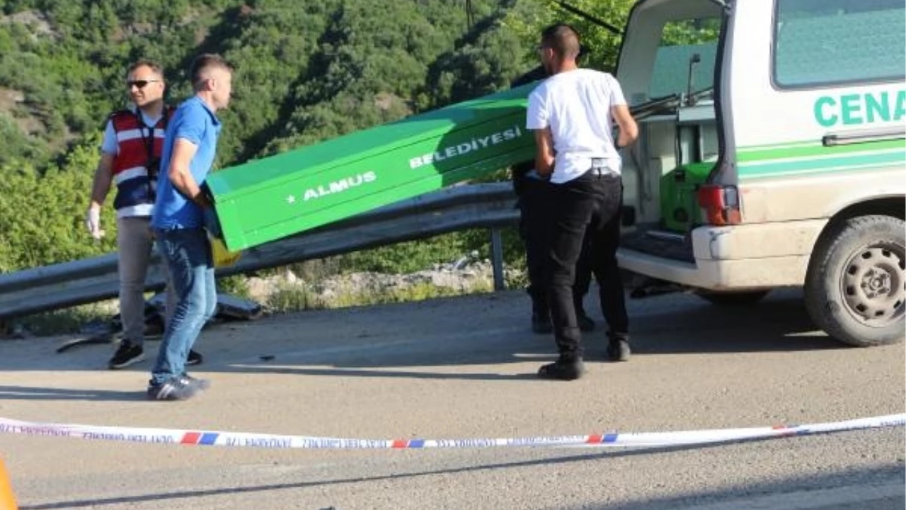 Tokat'ta trafik kazası: 3 kişi hayatını kaybetti