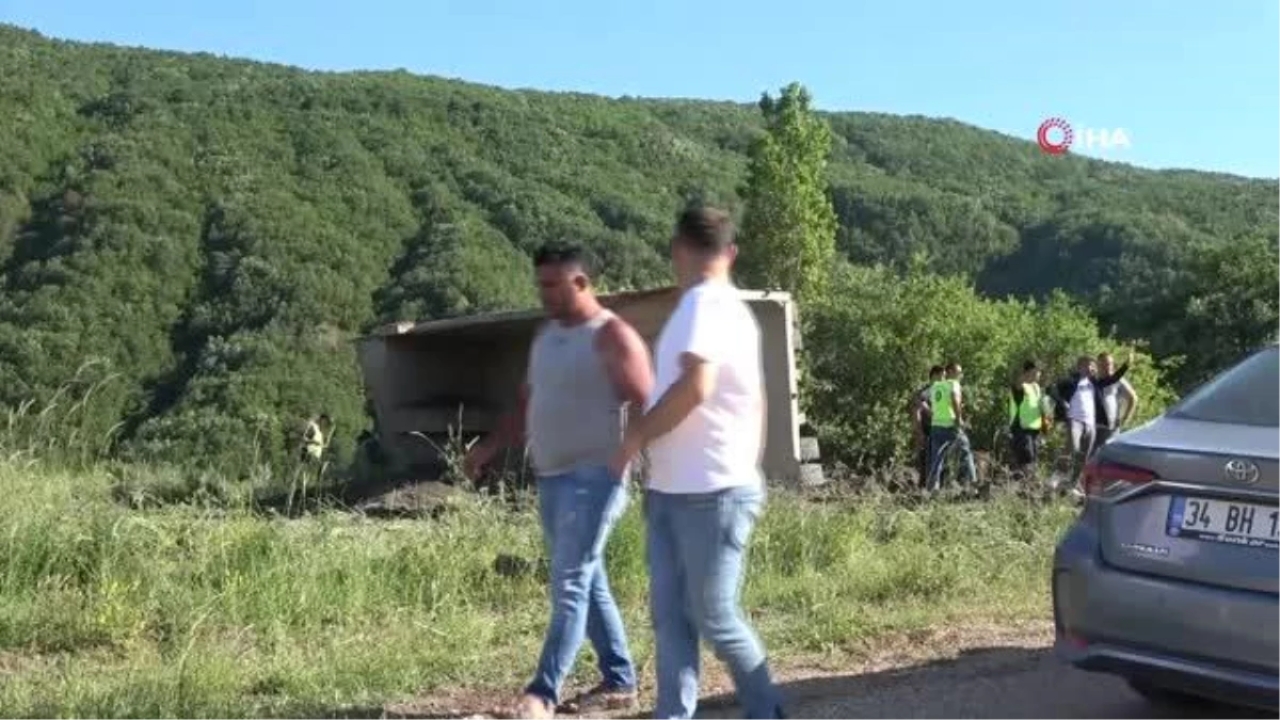 Tokat'ta Kamyon ve Otomobil Çarpışması Sonucu Ölenlerin İsimleri Belli Oldu