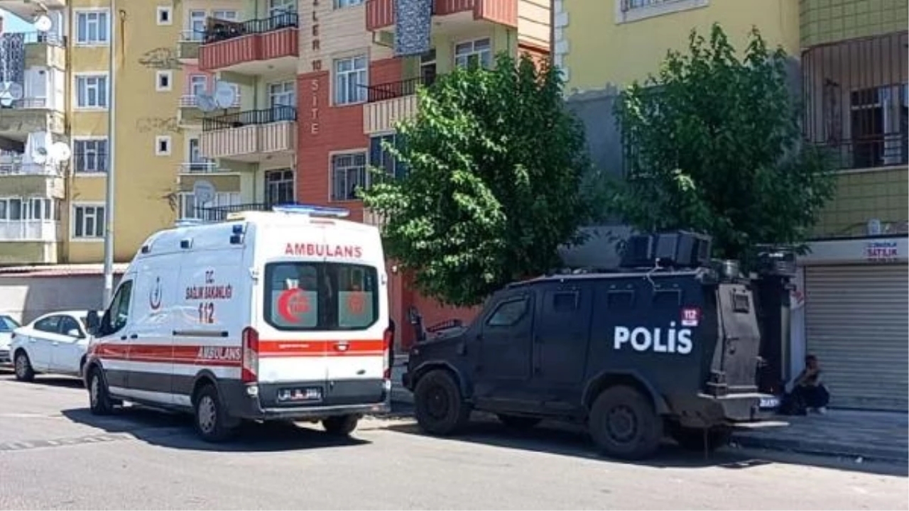 Diyarbakır'da Husumetli İki Grup Arasında Silahlı Kavga: 1 Yaralı
