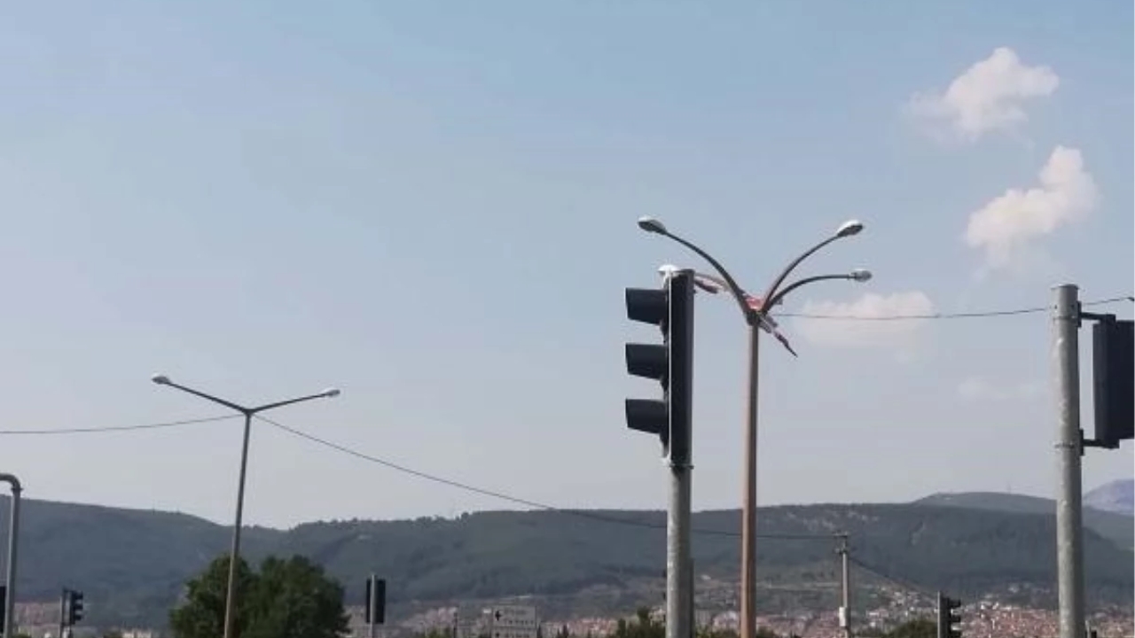 Muğla'da Dronla Yapılan Trafik Denetimlerinde 18 Araç Sürücüsüne Ceza Kesildi