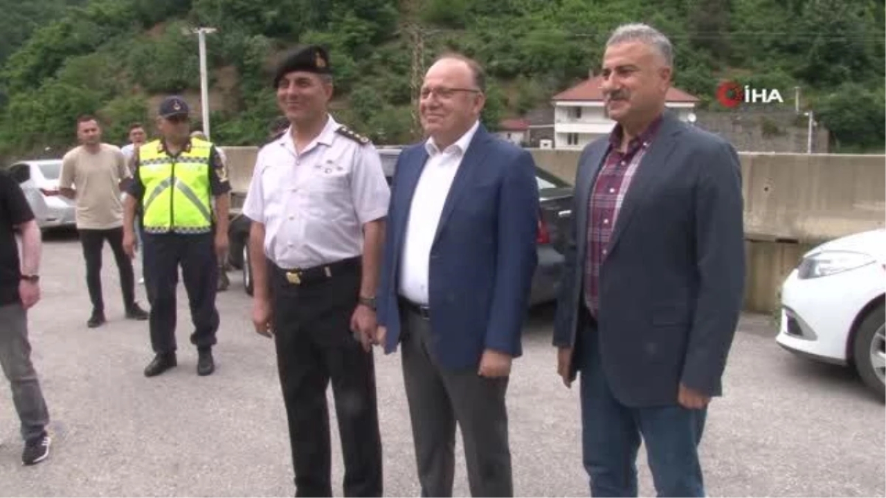 Vali Mustafa Tutulmaz, trafik denetiminde bir sürücüye 777 lira ceza kesti