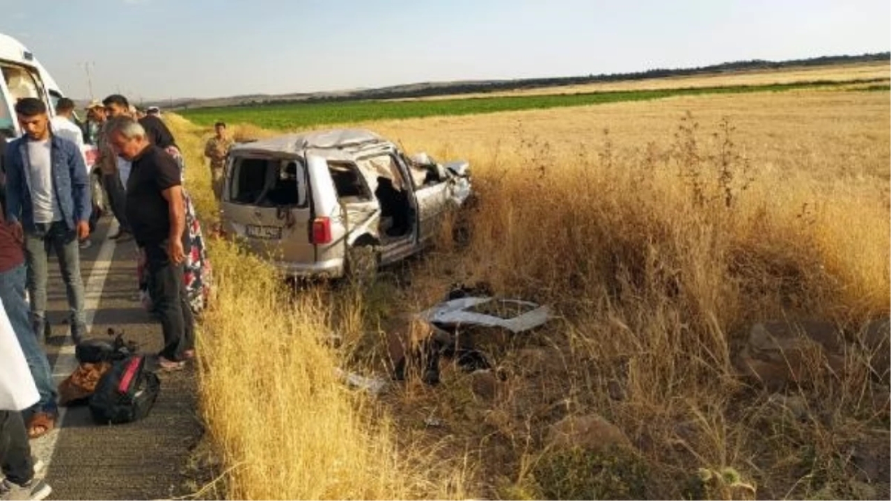 Diyarbakır'da trafik kazası: 1 ölü, 7 yaralı