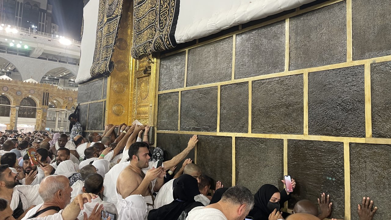 Suudi Arabistan açıkladı: Bu yıl 150 ülkeden 1,8 milyon kişi hacı oldu