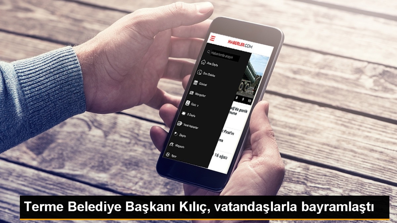 Terme Belediye Başkanı Ali Kılıç, Bayram Namazını Kıldı ve Vatandaşlarla Bayramlaştı