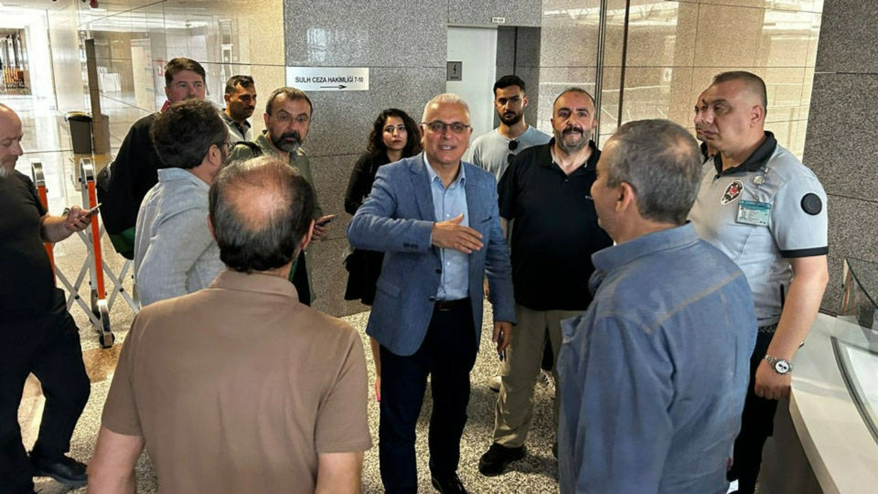 Hedef gösterilip tutuklanan Merdan Yanardağ'dan mesaj var: BOYUN EĞMEYECEĞİM