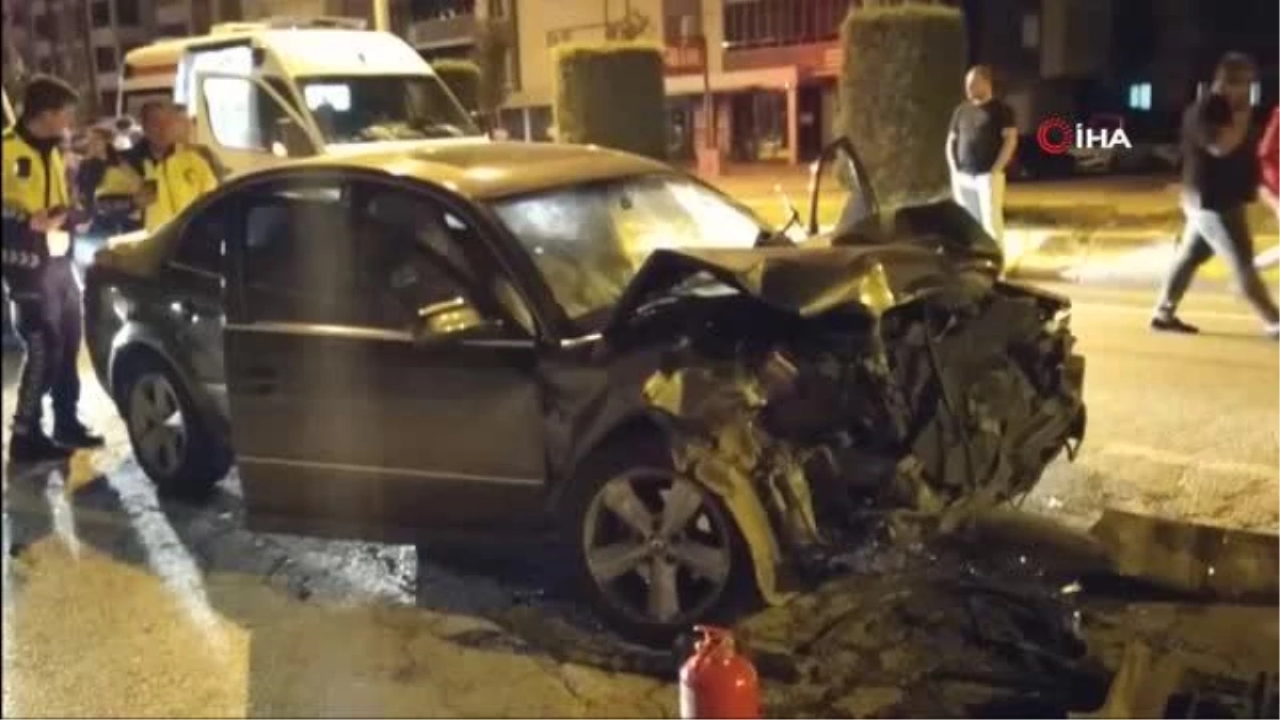 İki otomobil çarpıştı: 3 yaralı