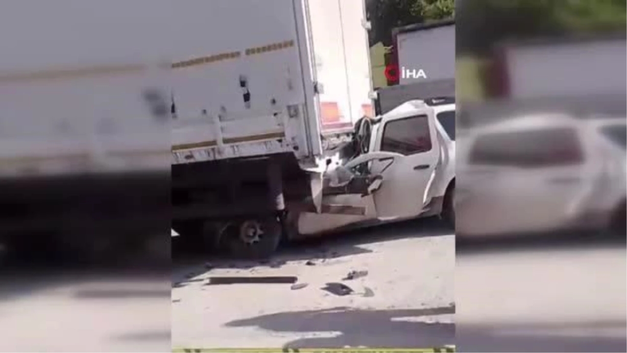 Sürücü direksiyonda kalp krizi geçirerek 2 kişinin ölümüne sebep oldu