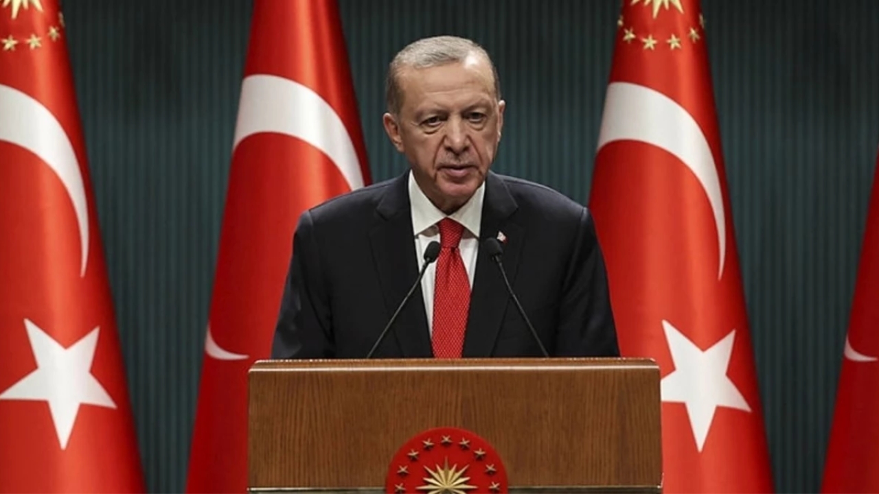Cumhurbaşkanı Erdoğan: Memur ve emekli maaşlarıyla ilgili düzenlemeyi bayram sonrası sonuçlandıracağız.
