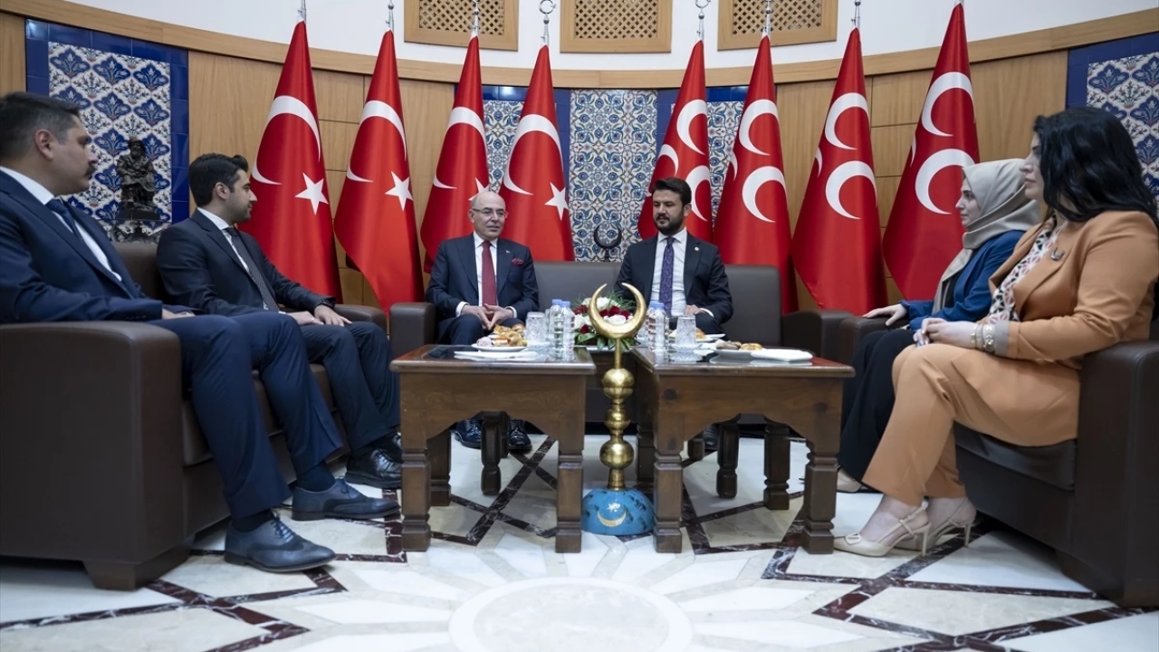 İYİ Parti Toplumsal Politikalar Başkanı Ayfer Yılmaz, İsveç'te Kur'an-ı Kerim Yakılmasını Kınadı