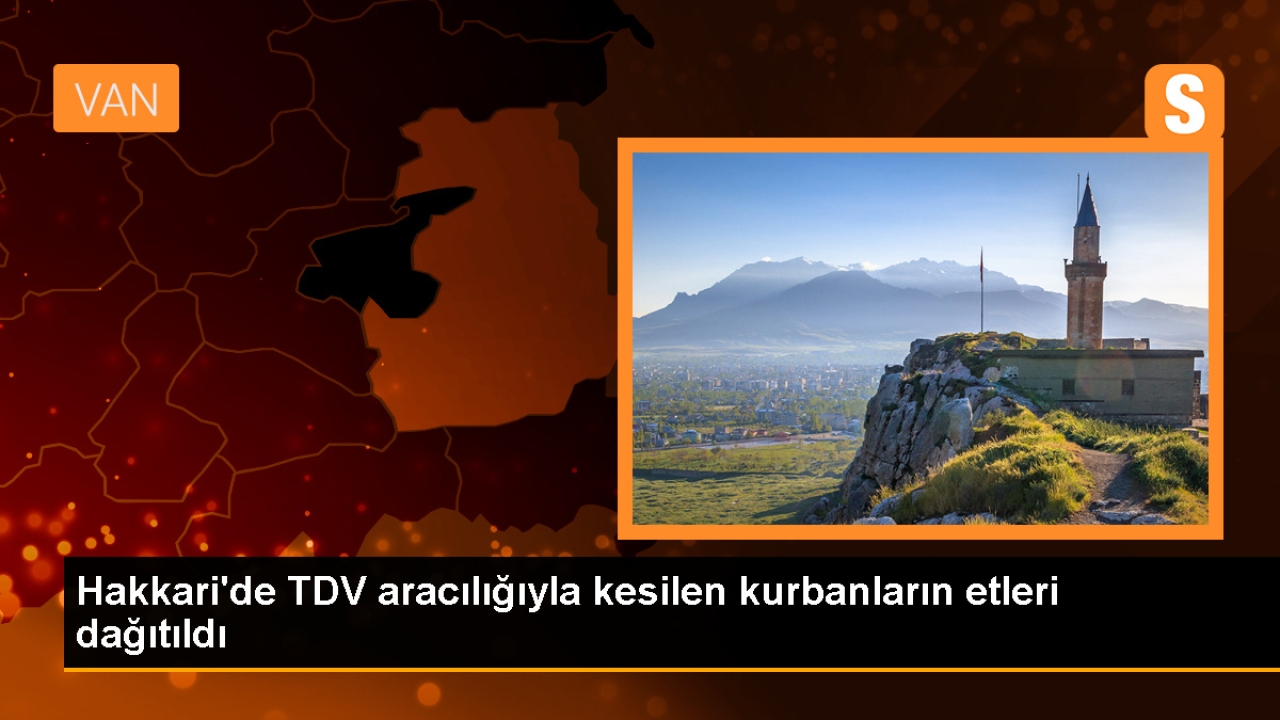 Diyanet İşleri Başkanlığı ve TDV, Van'da kesilen kurbanlıkların etlerini ihtiyaç sahibi ailelere dağıttı
