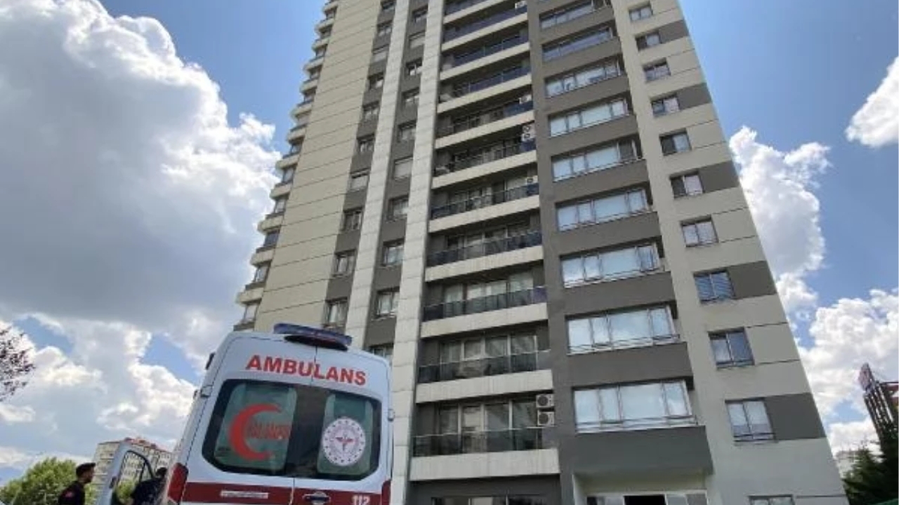 Kuşunu yakalamak isterken çatıdan düşen adam hayatını kaybetti