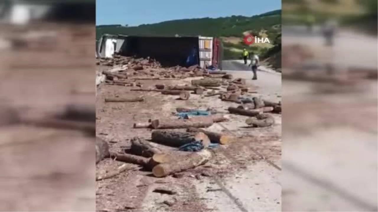 Sivas'ta Tomruk Yüklü Kamyon Devrildi: 1 Ölü 1 Yaralı