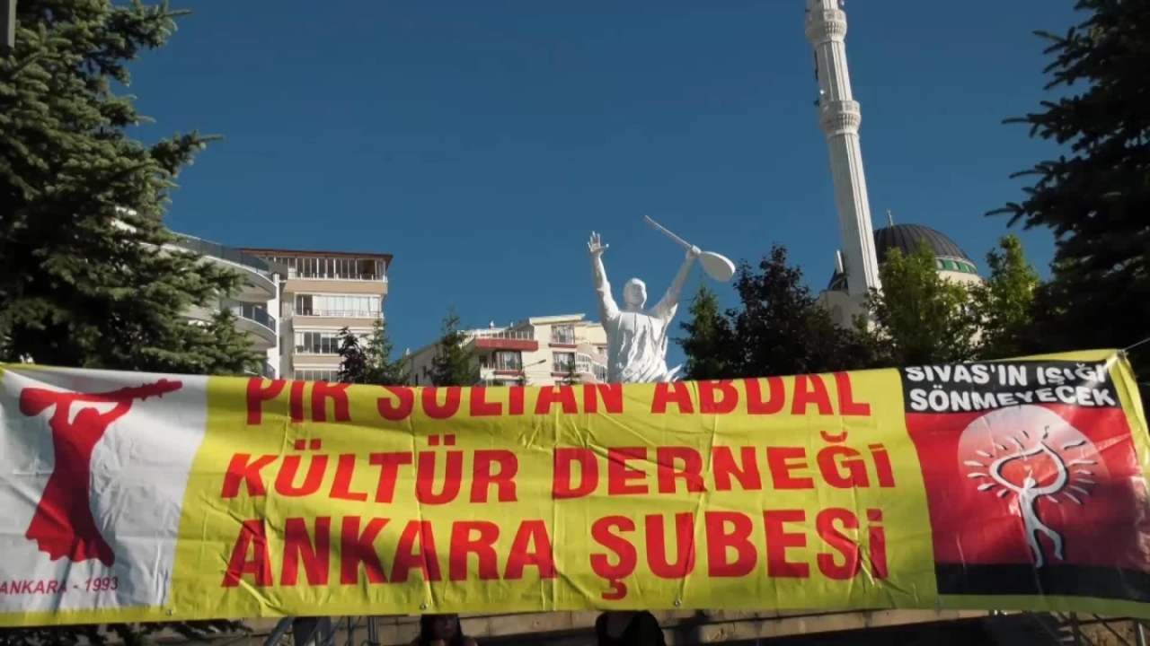 Madımak Katliamında Hayatını Kaybedenler Ankara'da Anıldı... Psakd Ankara Şube Başkanı Erice: