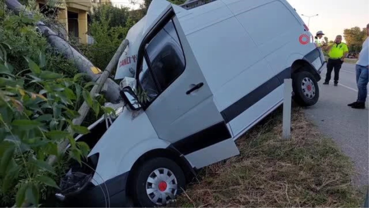 Canlı yayın aracı kaza yaptı: 2 ölü, 1 yaralı