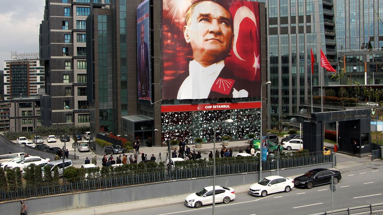 CHP İstanbul’da sular ısınıyor