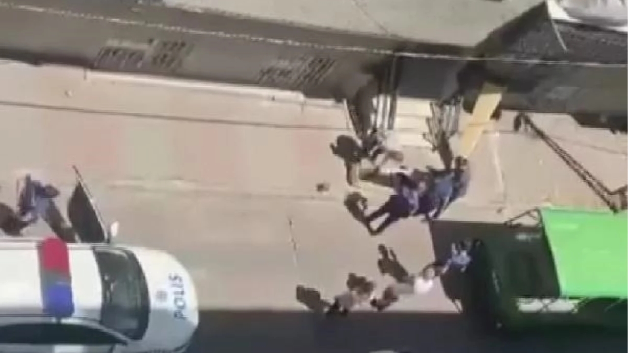 Bahçelievler'de 2 Çocuk Annesi Silahla Vurularak Öldürüldü